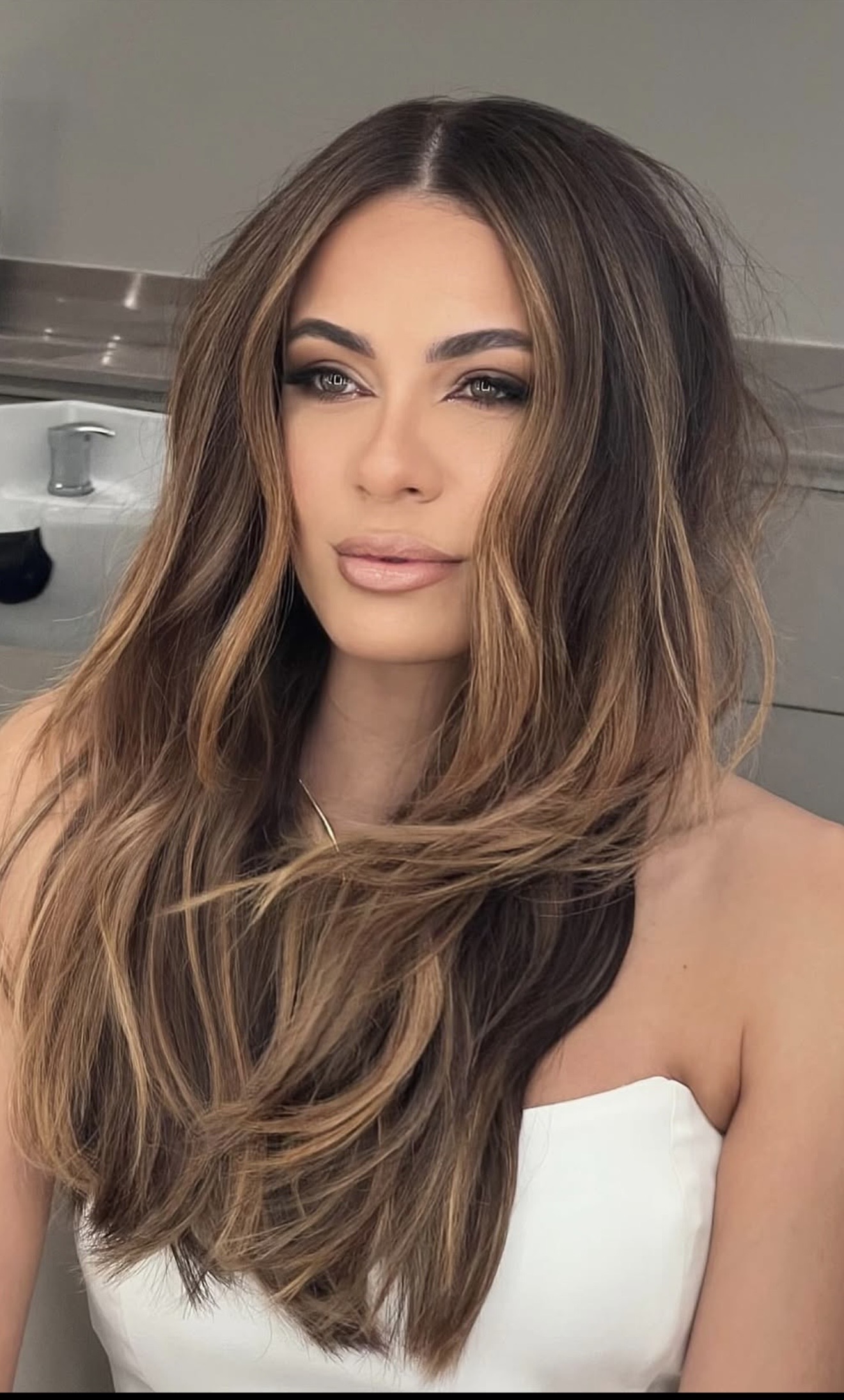 Bodrum saç renklendirme - Bodrum saç boyama - Bodrum kuaför saç boyama hizmeti - Profesyonel kuaför